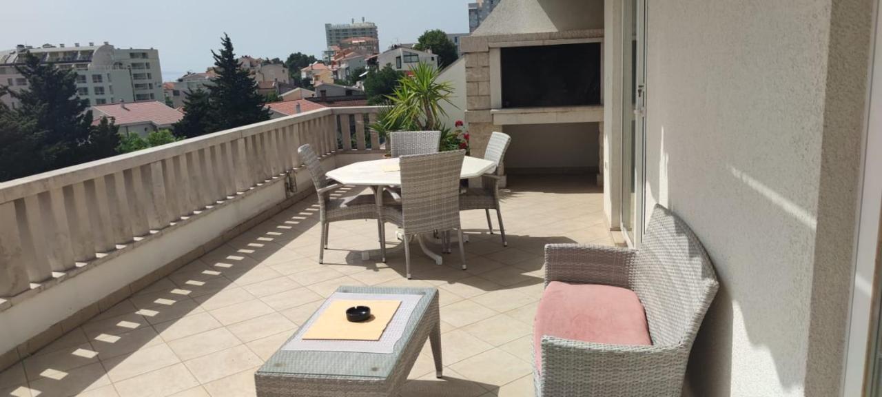 Apartment Happy Basset Terrace Makarska