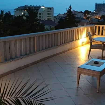 Happy Basset Terrace Apartment Makarska Exterior photo